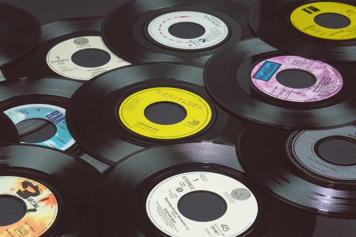 Introduction to Blockchain # 10: From Vinyl to Virtual - Music's Blockchain Revolution